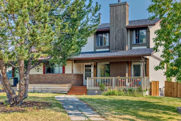 Calgary, AB T3H1L1,4 Strathcona CRES SW