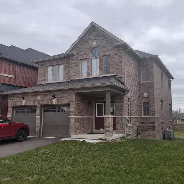 Bradford West Gwillimbury, ON L3Z 2A6,246 Ferragine CRES