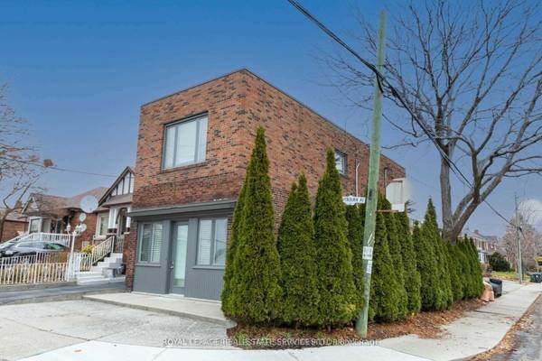 29 Lightbourn AVE #Main, Toronto W02, ON M6H 3P5