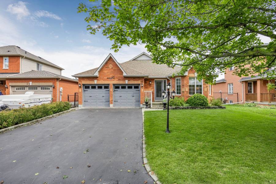 25 Reynolds AVE, New Tecumseth, ON L0G 1A0