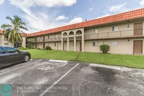 West Palm Beach, FL 33415,6034 Forest Hill Blvd  #105