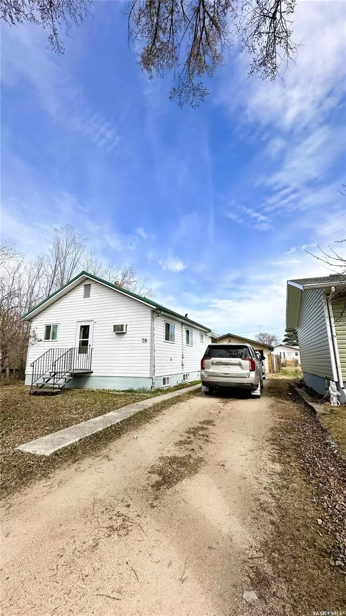 Preeceville, SK S0A 3B0,28 5th STREET SE