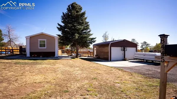 8445 Commanche RD, Colorado Springs, CO 80926