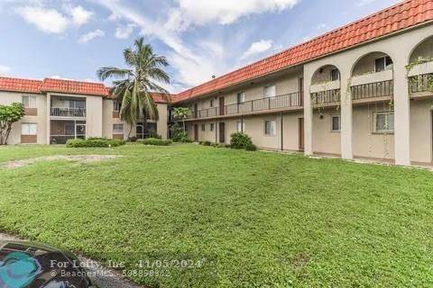 West Palm Beach, FL 33415,6034 Forest Hill Blvd  #105