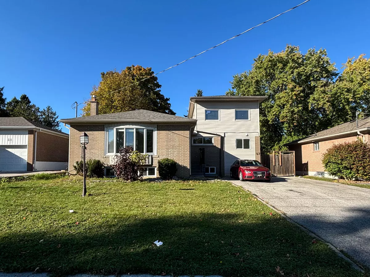 Newmarket, ON L3Y 1W4,57 Gladman AVE