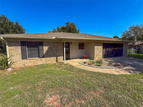 Granbury, TX 76049,3809 Winding Way