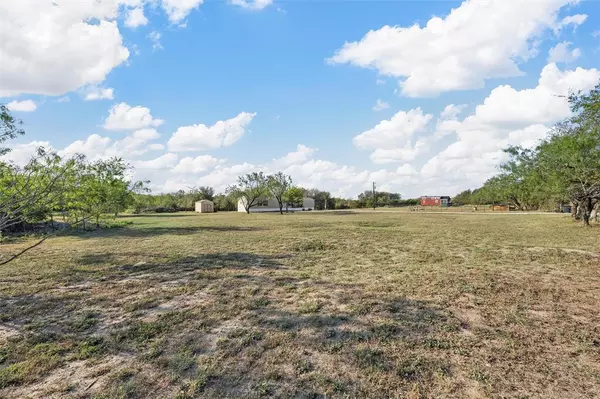 Mount Calm, TX 76673,370 Hcr 3241