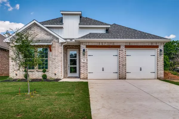 River Oaks, TX 76114,908 Boston Lane