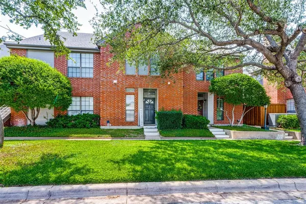 2302 Kenley Street, Fort Worth, TX 76107