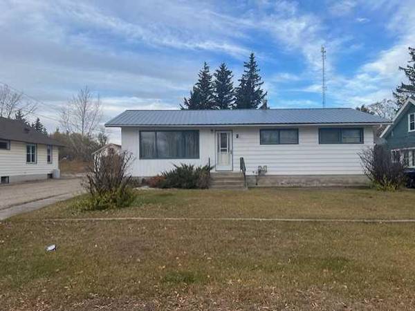 5132 51 AVE, Irma, AB T0B 2H0