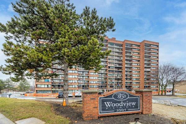 3501 Glen Erin DR #307, Mississauga, ON L5L 2E9