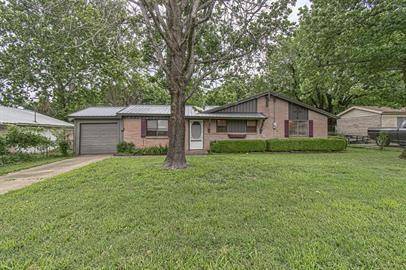 270 32nd Street NW, Paris, TX 75460