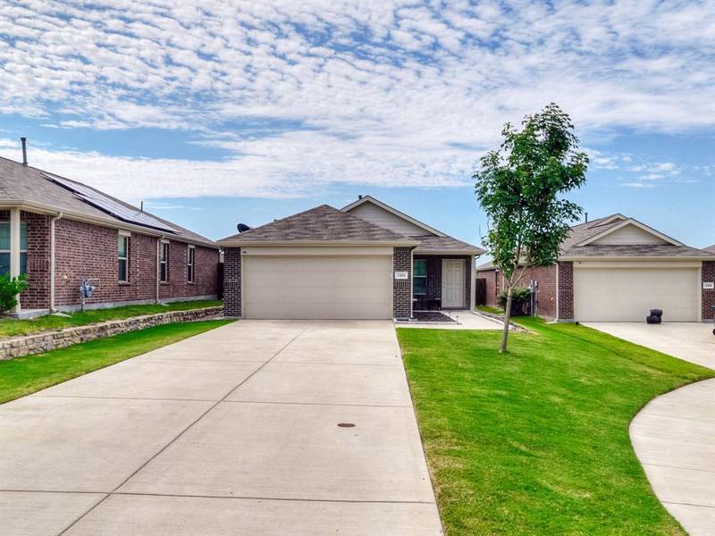 2313 Sandhill Court, Crandall, TX 75114