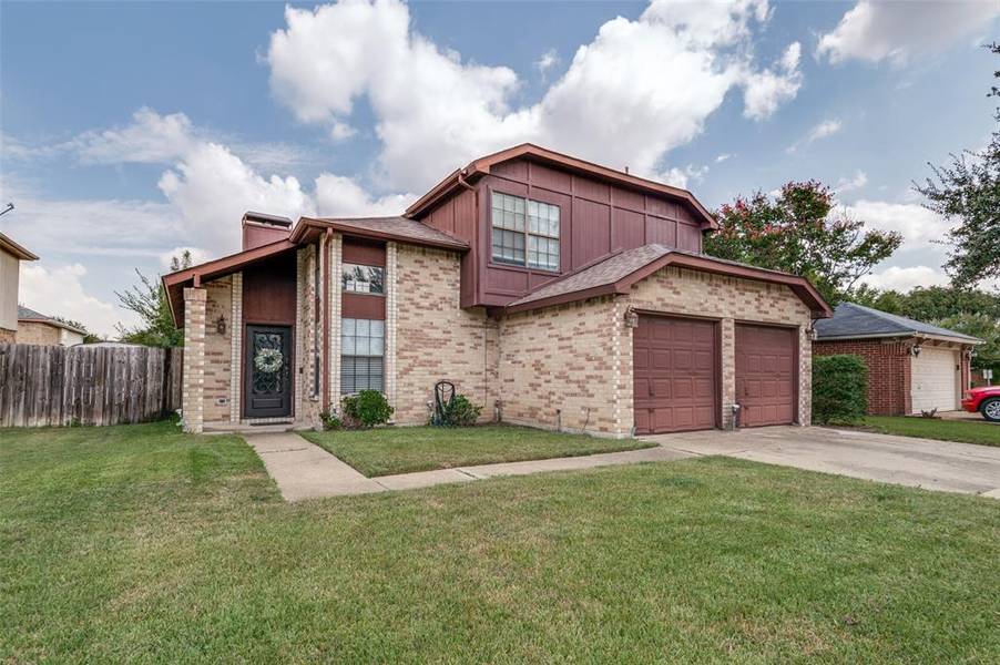 5211 Barberry Drive, Arlington, TX 76018