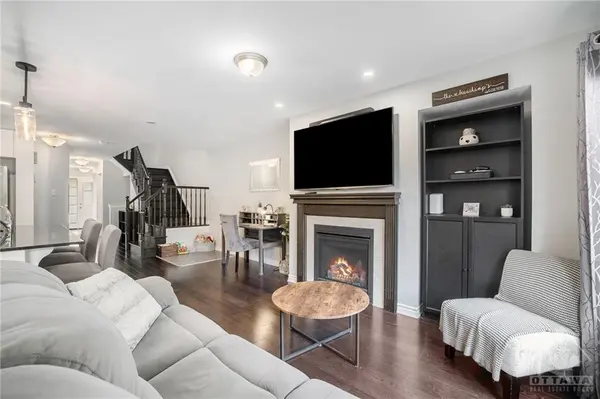 505 PARADE DR, Ottawa, ON K2S 0X8