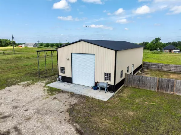 Celeste, TX 75423,8788 County Road 1143