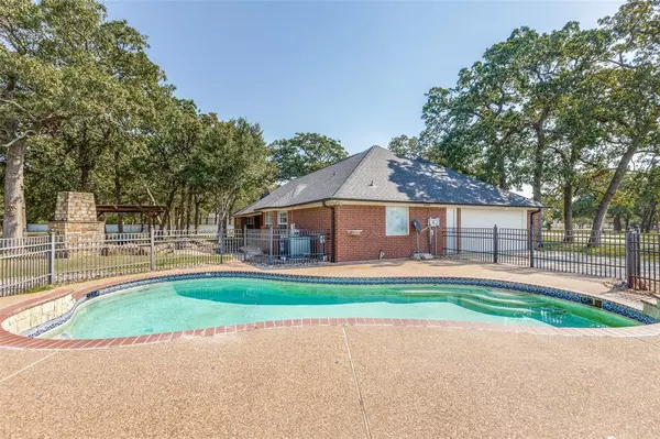 Pilot Point, TX 76258,8688 Wayland Court