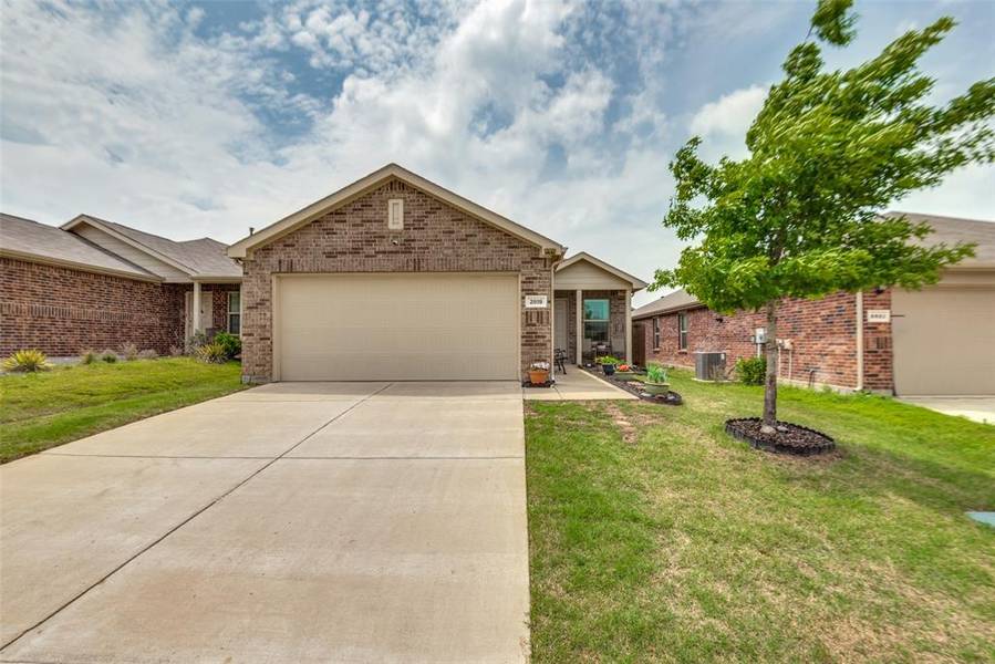 2819 Highgarden Trail, Crandall, TX 75114