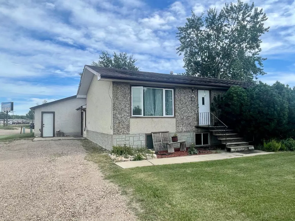 Wainwright, AB T9W 1A8,202 5 AVE