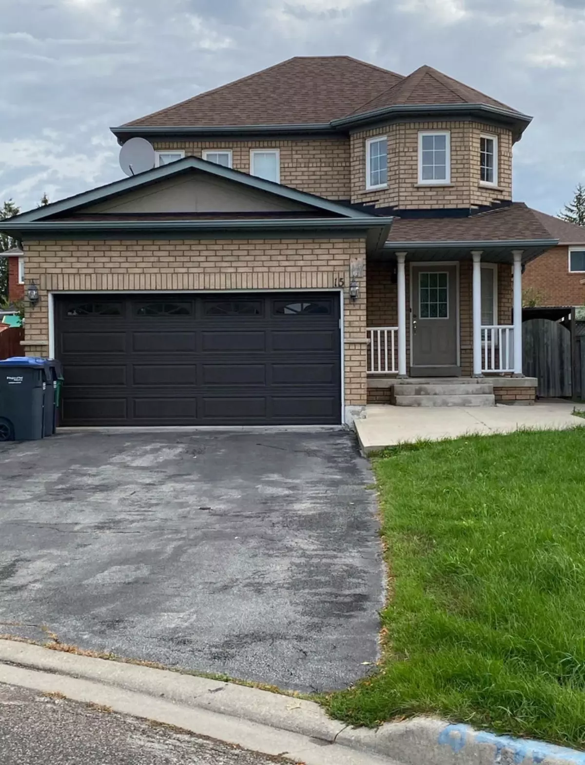 Brampton, ON L6R 1V3,15 Woodsmere CT