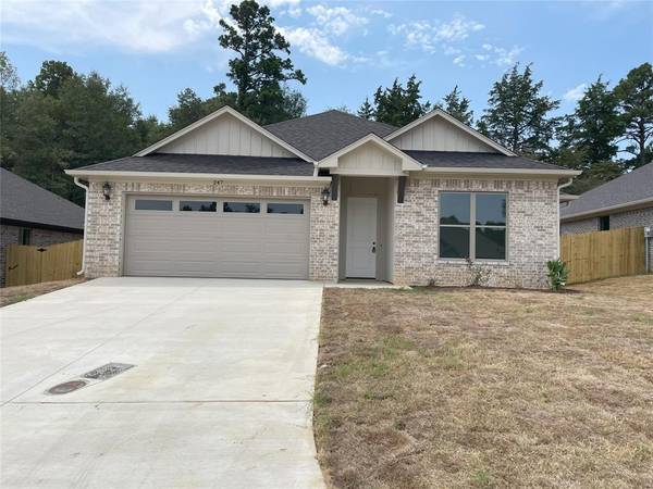 247 Oak Valley Drive, Gilmer, TX 75605