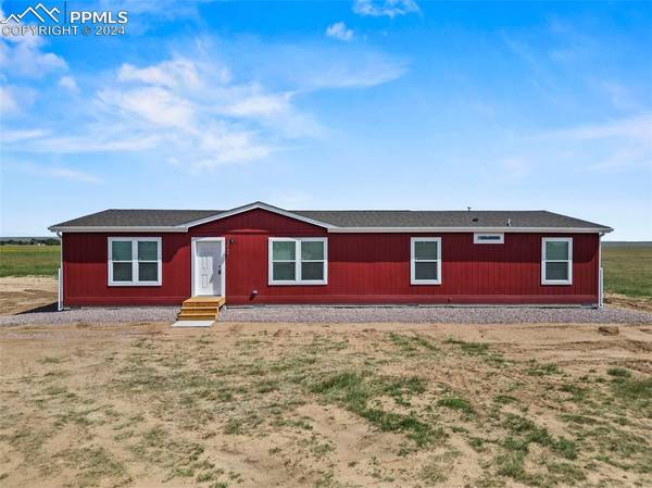 2045 S Ellicott HWY, Calhan, CO 80808