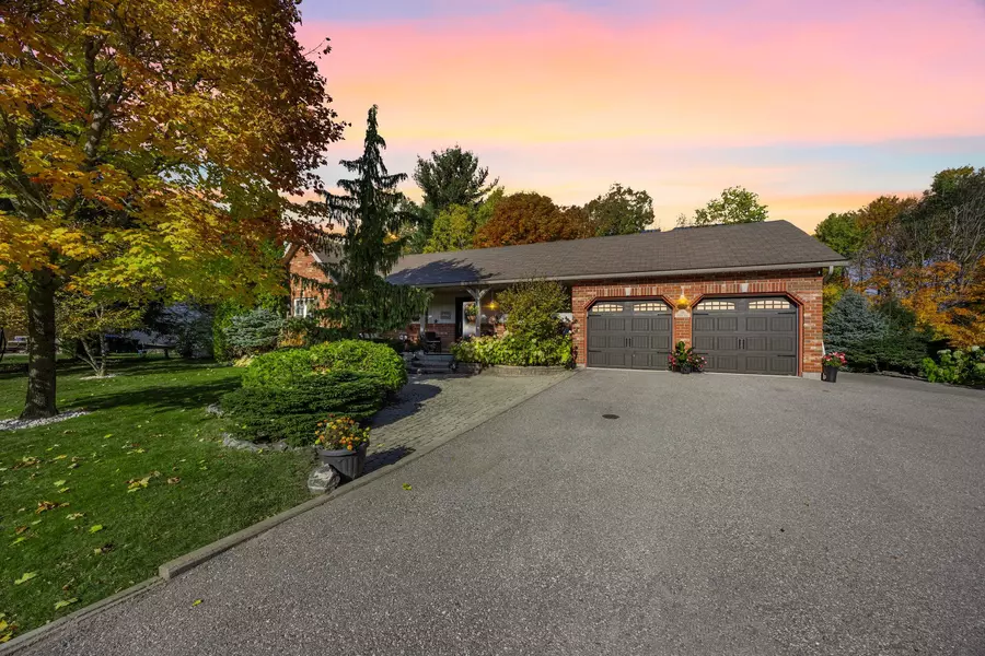 30 Hickory LN, Oro-medonte, ON L0K 1E0