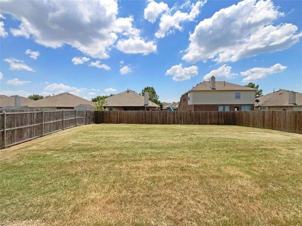 Waxahachie, TX 75165,204 Gallop Court