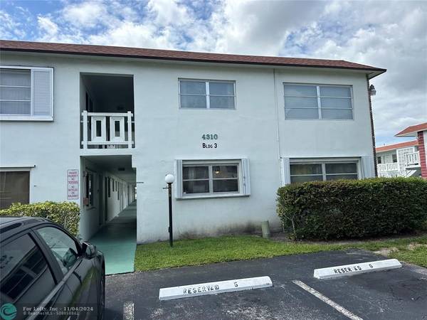 Lauderhill, FL 33313,4310 NW 16th St  #203