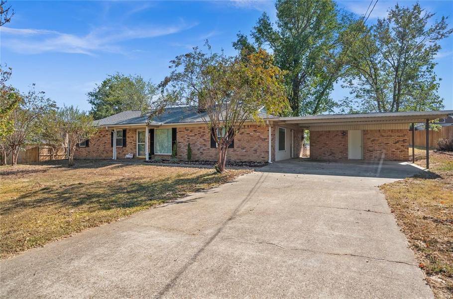 112 Pearl Street, Lindale, TX 75771