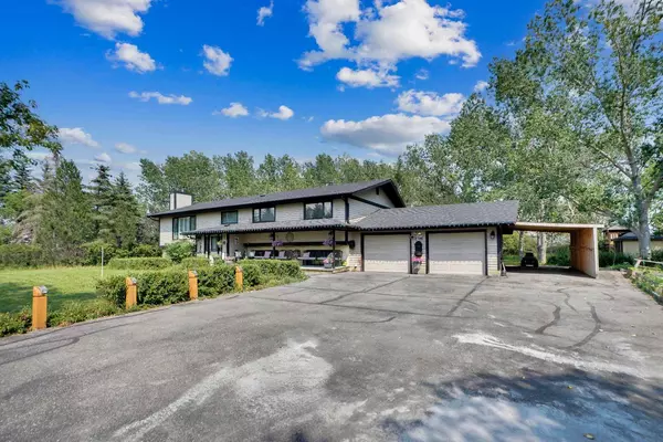 Chestermere, AB T1X 0M6,42 Lake Ere Estates