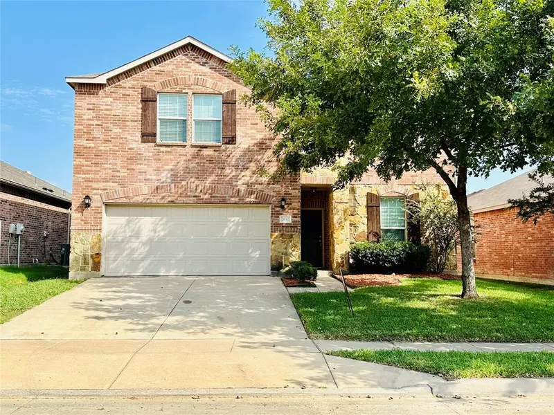 7632 Berrenda Drive, Fort Worth, TX 76131