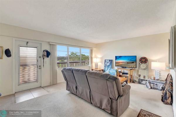 Boca Raton, FL 33434,493 Mansfield L  #493