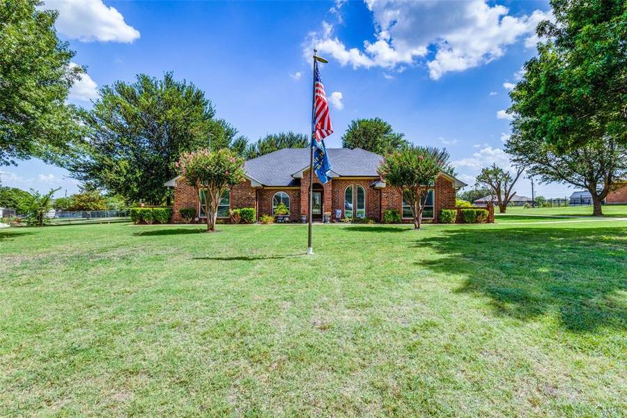 79 Derby Drive, Van Alstyne, TX 75495