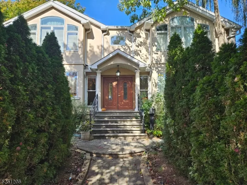 67 Anderson Ave #1, Bergenfield Boro, NJ 07621