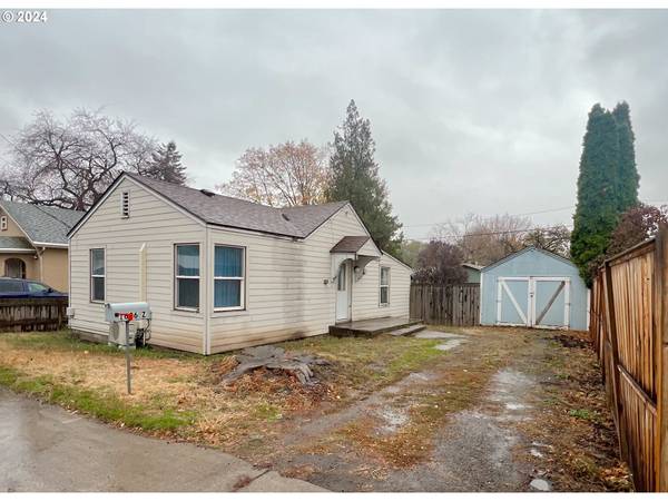 1606 Z AVE, La Grande, OR 97850