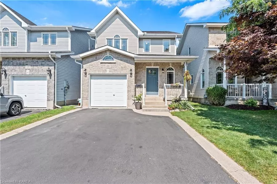 450 LAURA AVE, Kingston, ON K7K 7M3