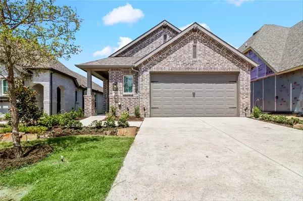 1612 Whispering Meadow Drive, Van Alstyne, TX 75495