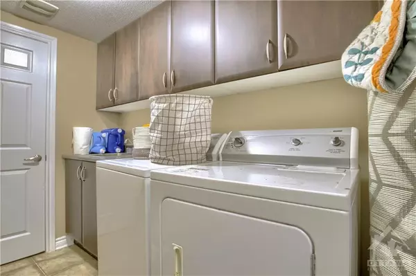 Ottawa, ON K2J 0K4,2092 MADRID AVE