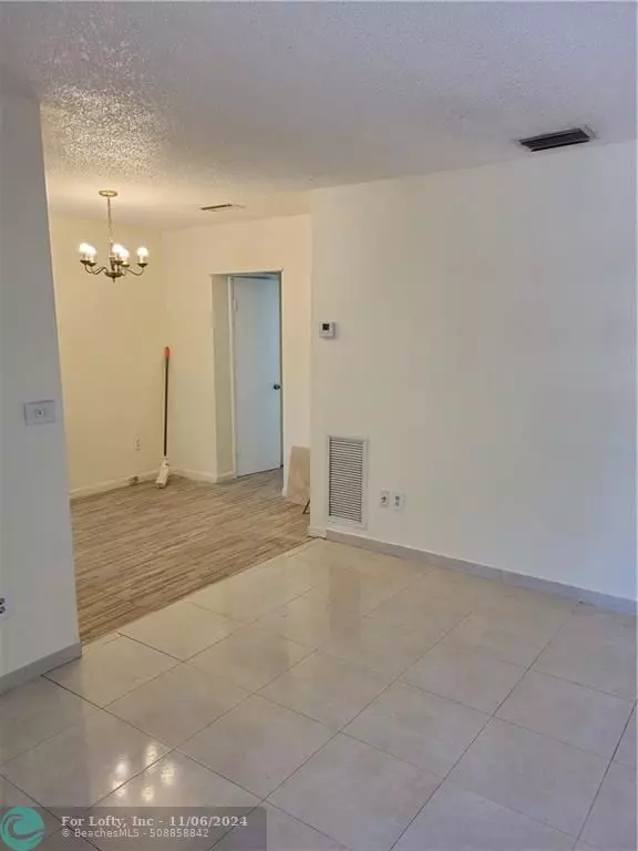 Miramar, FL 33023,6305 SW 18th Street  #3