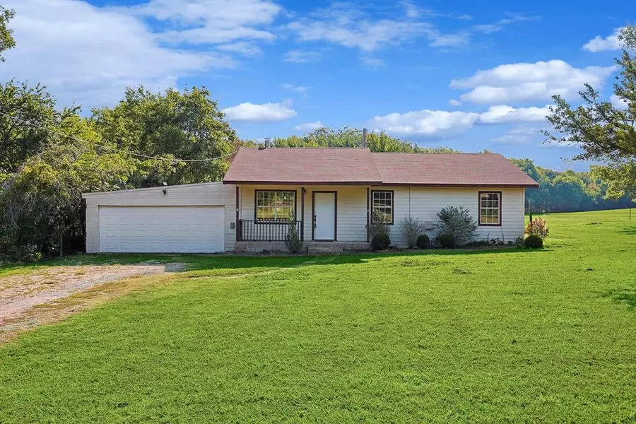 226 Laughlin Road, Sherman, TX 75092