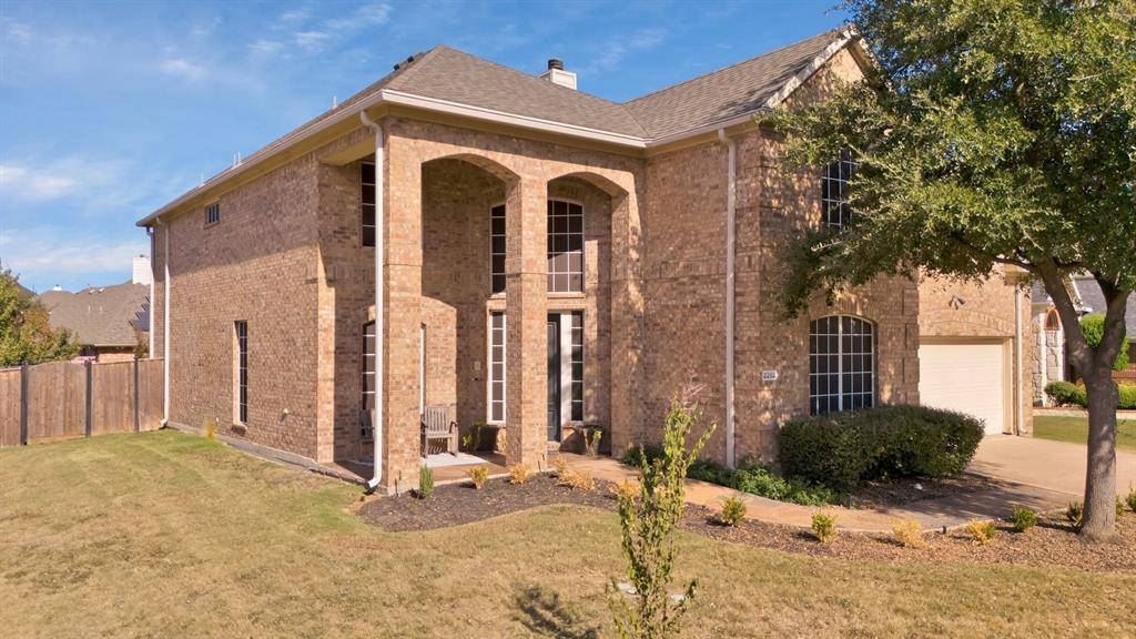 2252 Tawny Owl Road, Grand Prairie, TX 75052