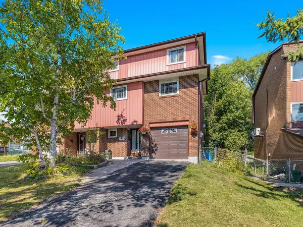 1915 FAYLEE CRES, Pickering, ON L1V 2T3