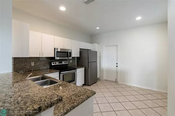 Weston, FL 33331,3765 San Simeon Cir