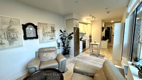 Vaughan, ON L4J 4P8,1 Promenade CIR #216