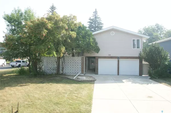 24 Simpson CRESCENT,  Saskatoon,  SK S7H 3C6