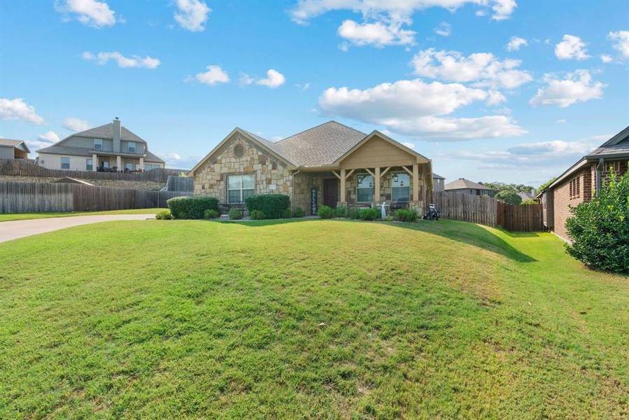 2129 Valley Drive, Weatherford, TX 76087