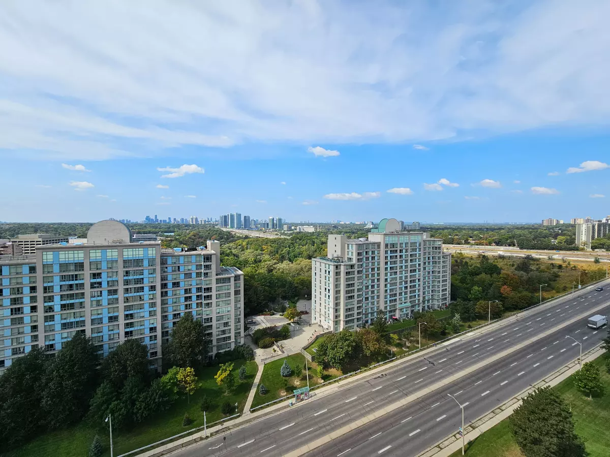 Toronto C13, ON M3A 0A4,18 Graydon Hall DR #1705