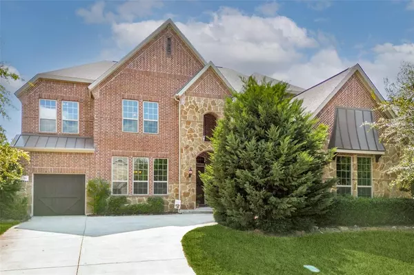 6816 Sunshade Lane,  Dallas,  TX 75236
