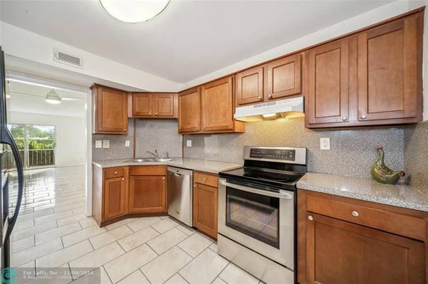 Coral Springs, FL 33065,3475 Broken Woods Dr  #102